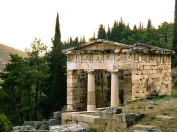 Delphi Skip-The-Line Private Tour - Expert Guide & Admission