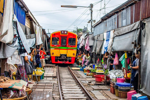 Floating Market on Paddle Boat & Dragon Temple Private Tour Private transport, Paddle Boat Ride + Live Tour Guide