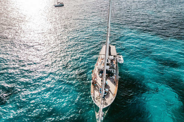 Sliema: Scenic Coastal & Harbour Cruise w/Lunch & Transport Including Transportation