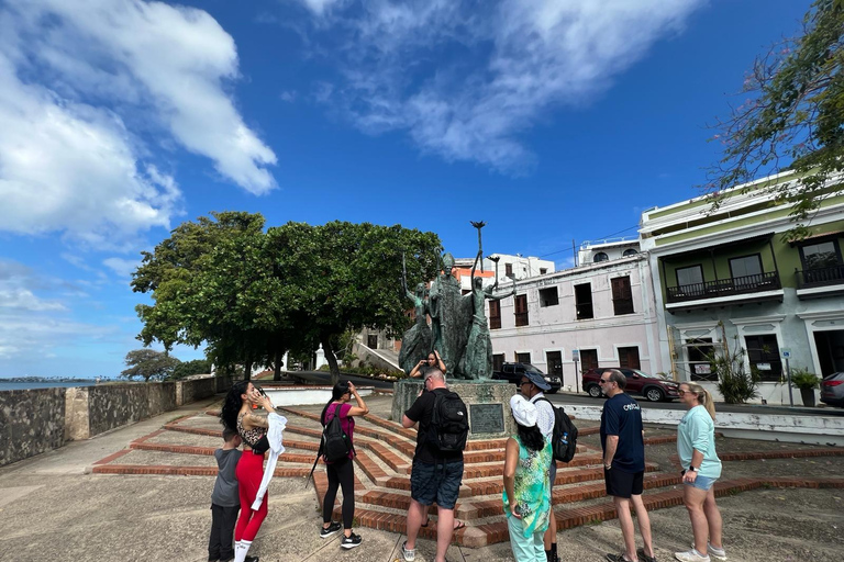 Old San Juan: Walking Tour with Shopping and Hotel Transfer