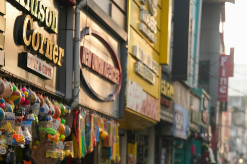 Colombo: First Night Guided Tour with Tuk Tuk Ride