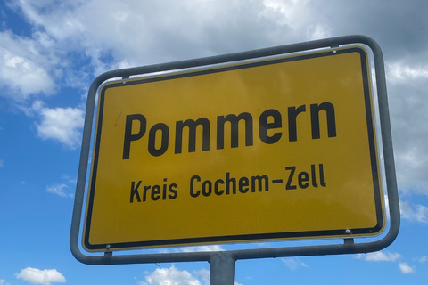 Pommern/Moselle : dégustation de vins chez le vigneronPoméranie/Moselle : dégustation de vin chez le vigneron
