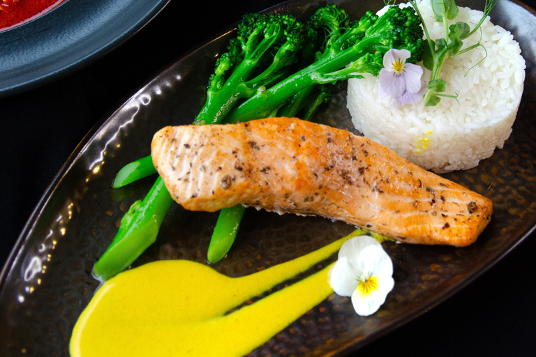 Krakow: Romantic Dinner with a Cruise on the Vistula River