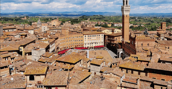 Siena: Relaxing Guided Walking Tour at Sunset in the Historic Center
