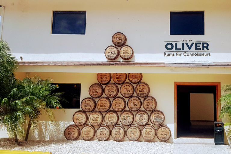 Guided Tour to Don Lucas Cigar Factory & Souvenirs Store