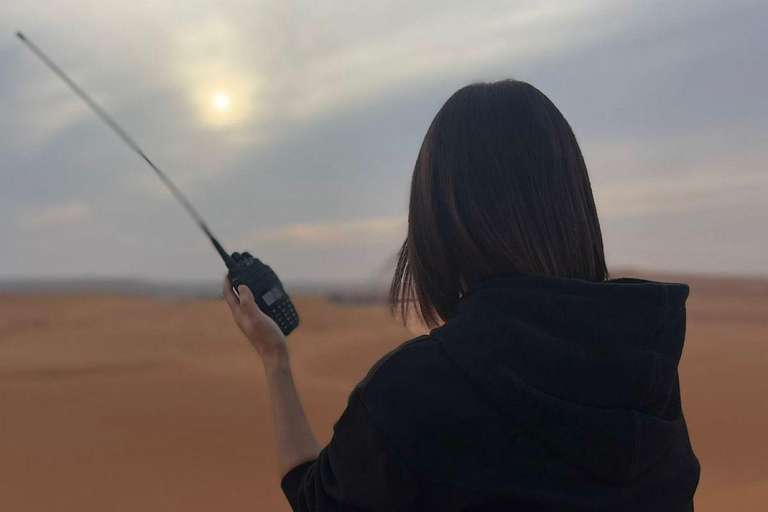Riyadh: Red Sands Dunes Tour with Camel Ride & Snacks