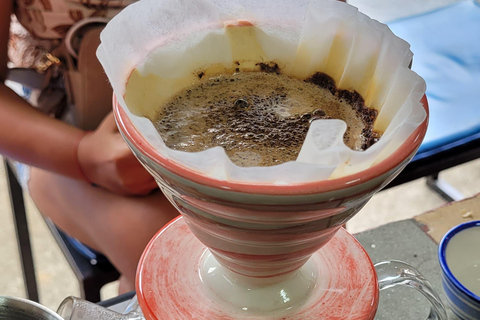 Medellín: Coffee Farm Experience with Tasting