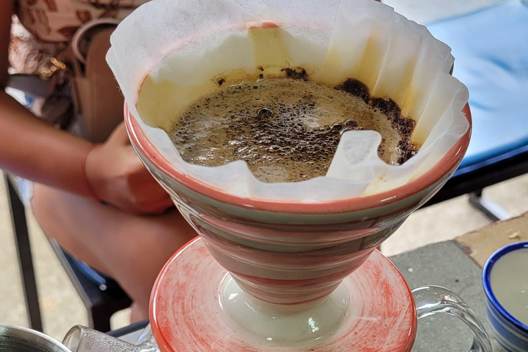 Medellín: Coffee Farm Experience with Tasting