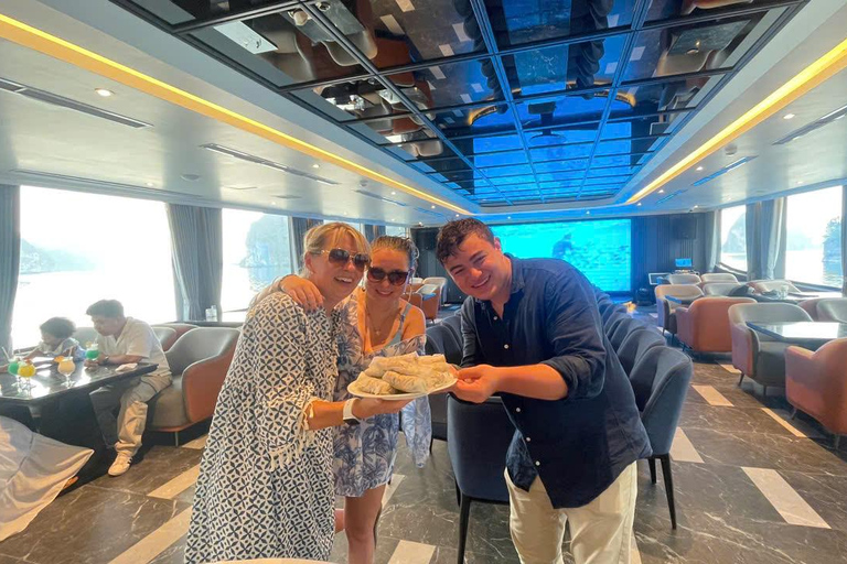 Hanoi:Halong Bay–Lan Ha Bay-Kayak,Swimming Luxury Day Cruise From Halong: Discover Halong Bay Full Day Cruise 5*