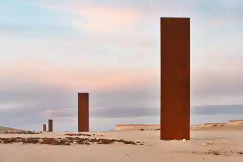 Aus Doha: Zekreet Old Town und Richard Serra Skulpturen ...