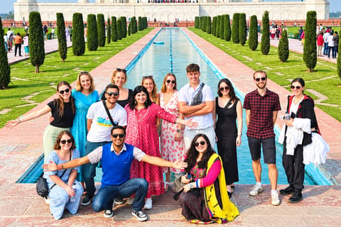 From New Delhi: Taj Mahal Day-Trip by Vande Bharat Special
