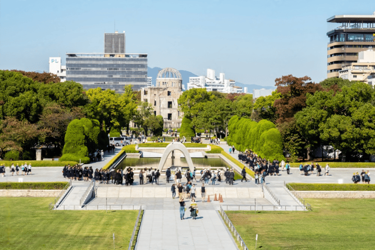 From Osaka/Kyoto: Hiroshima and Miyajima Private Tour