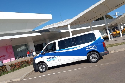 Oaxaca: Gemeinsamer Shuttle vom Stadtzentrum zum Flughafen OaxacaGemeinsamer Transfer vom Hotel zum Flughafen Oaxaca