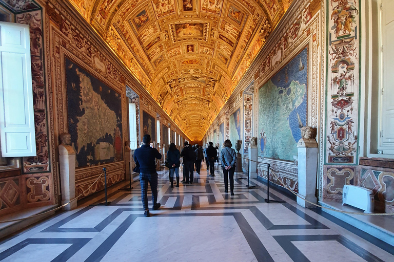 Vatican Museums Sistine Chapel Tour - skip the line Vatican Museums Sistine Chapel tour - skip the line