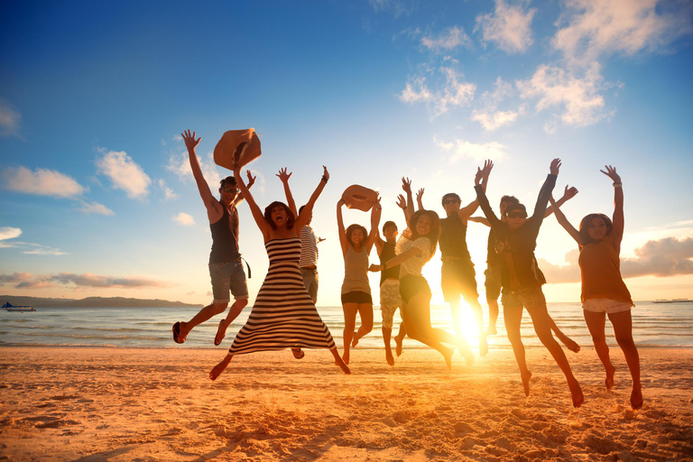 Lisbon: Half Day Cascais Beach & Wine Pass