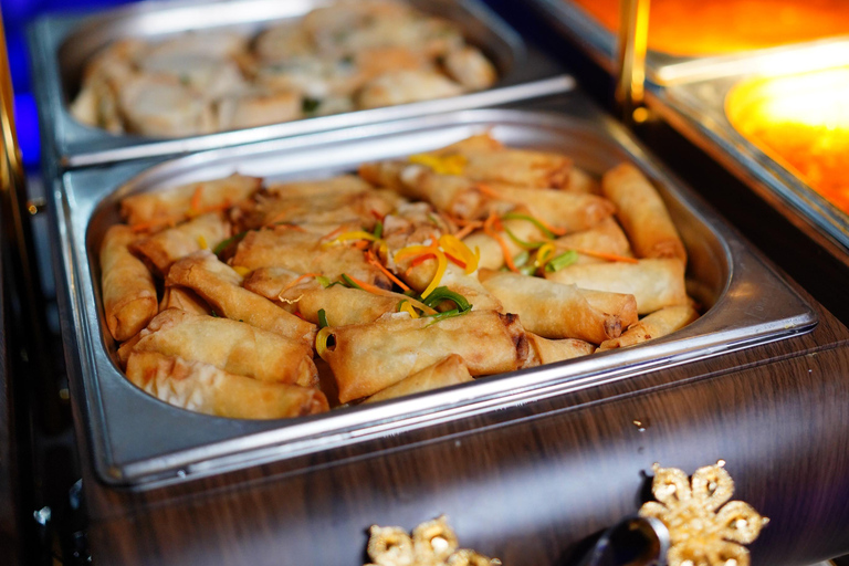 Dubai Marina Dinner Cruise with Buffet & Live Entertainment