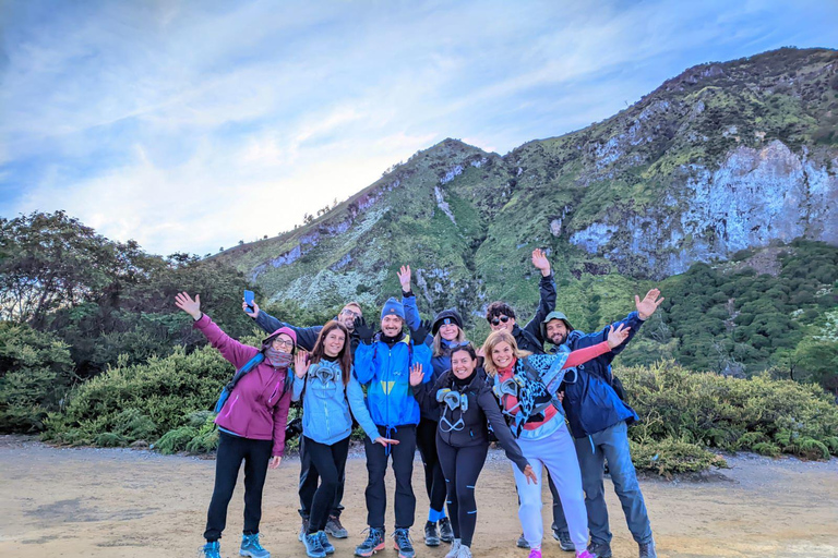 Yogyakarta: 4-Day Java Tour with Bromo & Ijen Bromo Ijen Drop Ketapang private and shared