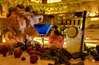 Barcelona: Cocktail-Kurs mit Tapas