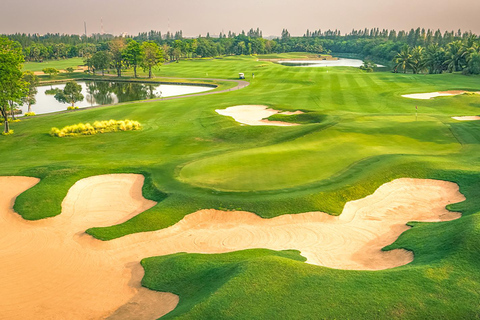 Phnom Penh: Exclusive Premium Golf Experience Nighttime 9-Hole Golf Experience