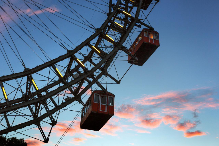 Vienna Pass : Château de Schönbrunn, croisière sur le Danube, grand bus...Vienna 4-Attraction Pass