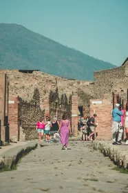Ab Neapel: Pompeji-Tour mit Eintritt, Audioguide und Hin- und Rückfahrt per Bus Ab Neapel: Pompeji-Tour mit Eintritt, Audioguide und Hin- und Rückfahrt ...