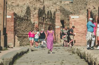 Neapel: Pompeji ohne Anstehen, Audioguide, Hin- und Rückfahrt mit dem Bus