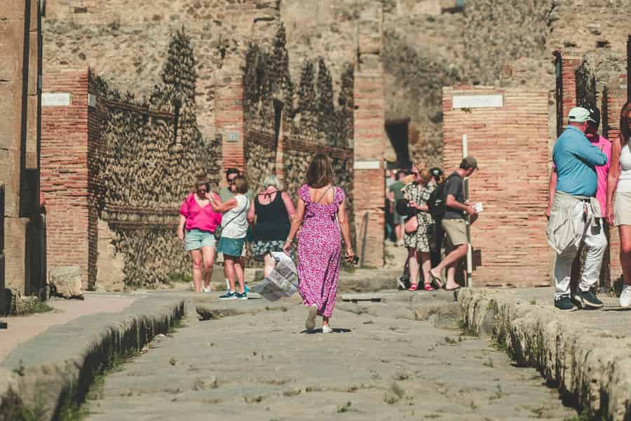 Neapel: Ticket ohne Anstehen für Pompeji mit Bus hin und zurück. Foto: GetYourGuide