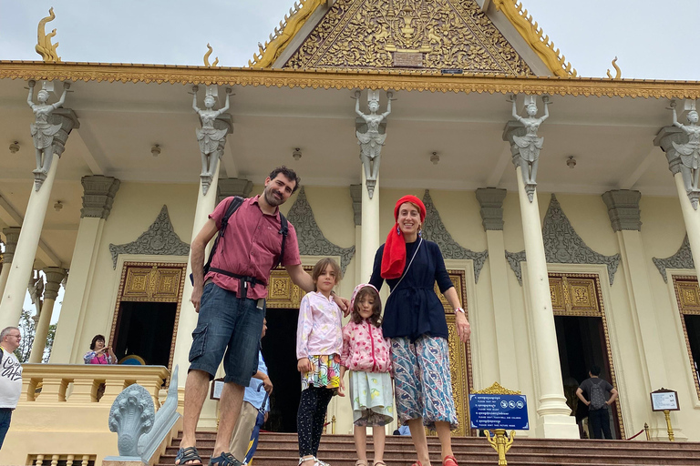 Phnom Penh: Custom Killing Fields & Highlights by Tuk-Tuk Option 1: S-21 Prison & Killing Fields