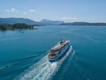 From Athens: Hydra, Poros & Aegina Island Cruise with Lunch