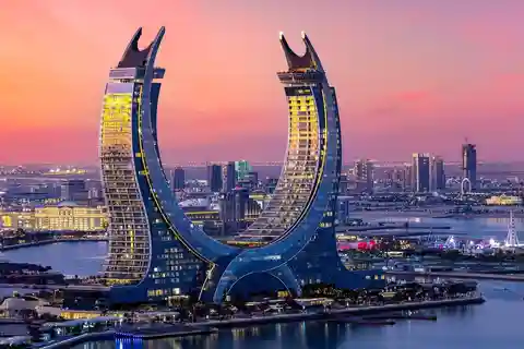 Doha: 4 Hour Quick City Tour from Cruise, Airport & Hotels
