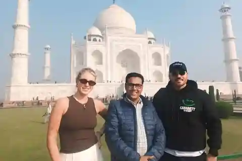 From Delhi: Private Taj Mahal, Agra Fort & Baby Taj Day Trip
