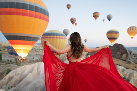 Capadócia: sessão fotográfica com aluguer de vestidos e opção de cavalosCapadócia: Sessão fotográfica com aluguer de vestidos e opção de passeio a cavalo