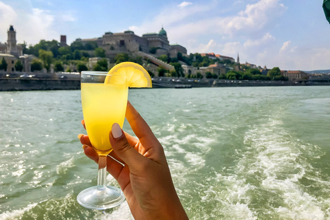 Budapest: Crociera diurna in barcaBudapest: crociera fluviale diurna