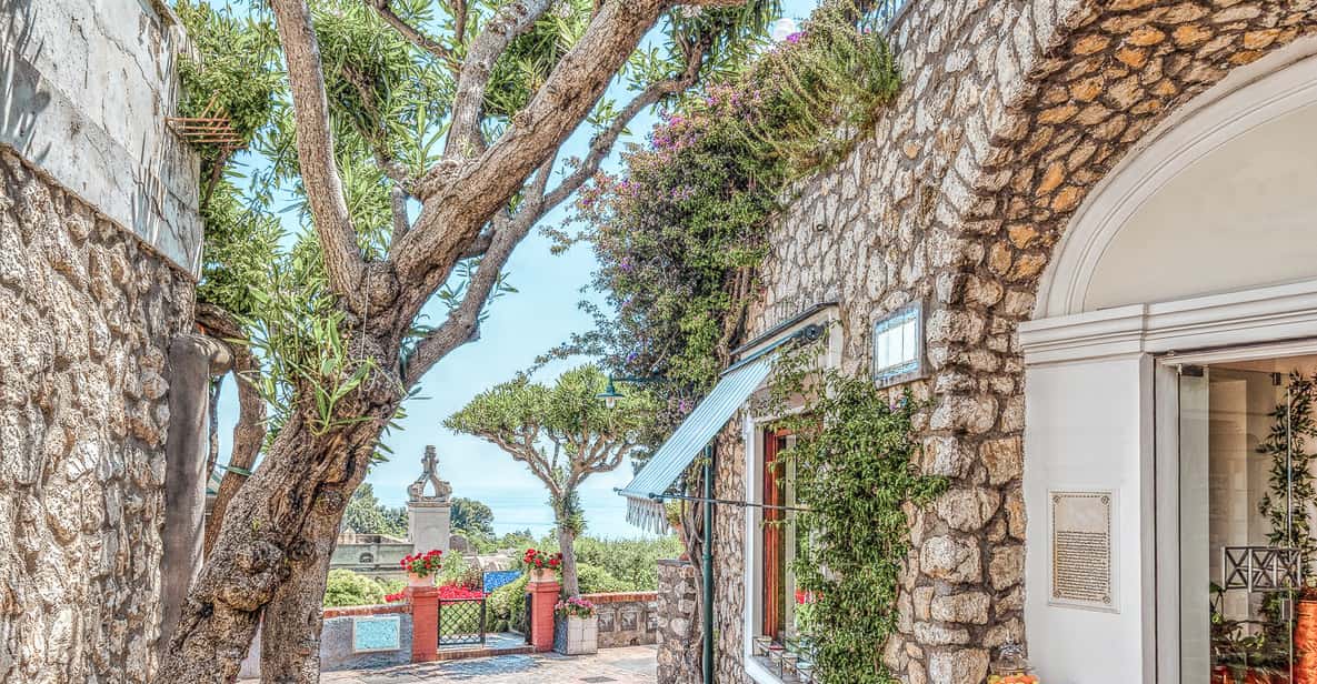 Sorrento: Exclusive Capri Boat Tour and Optional Blue Grotto