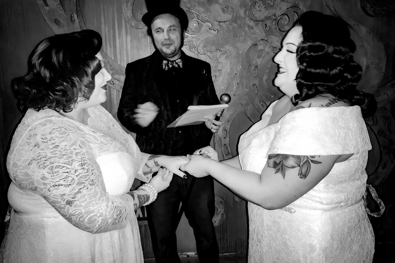 Las Vegas: Gothic Chapel Wedding with Photography Included Gothic Chapel Wedding with Professional Photography included