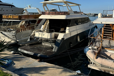 Lebanon: Boat and Yacht Rental with Optional Skipper 5-Hours on a Luxury Yacht (for up to 40 People)