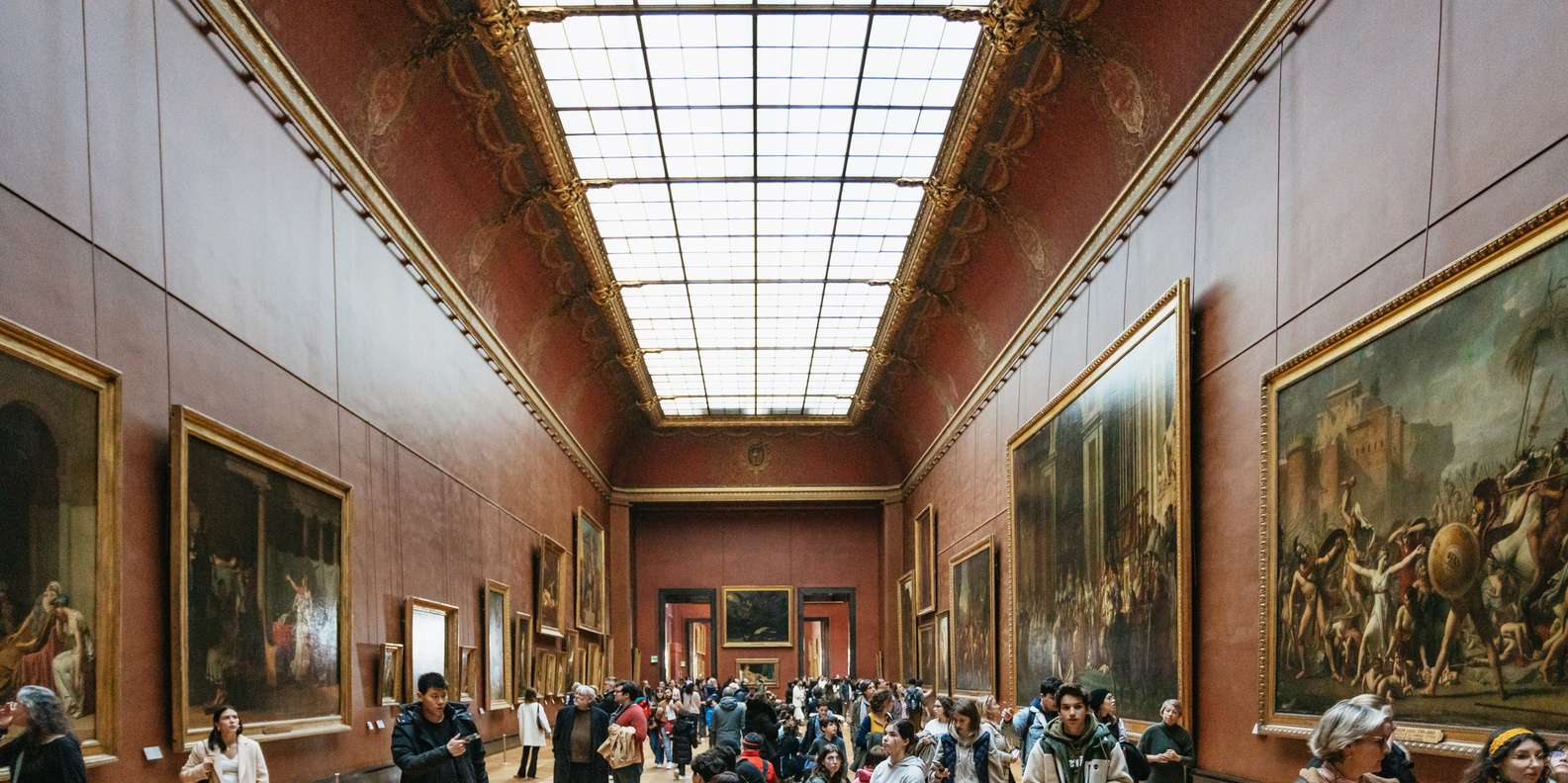 Paris: Louvre Museum Entry Ticket With Host and River Cruise