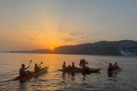Kayaking in Salobreña: history, nature and snorkeling on the Tropical Coast