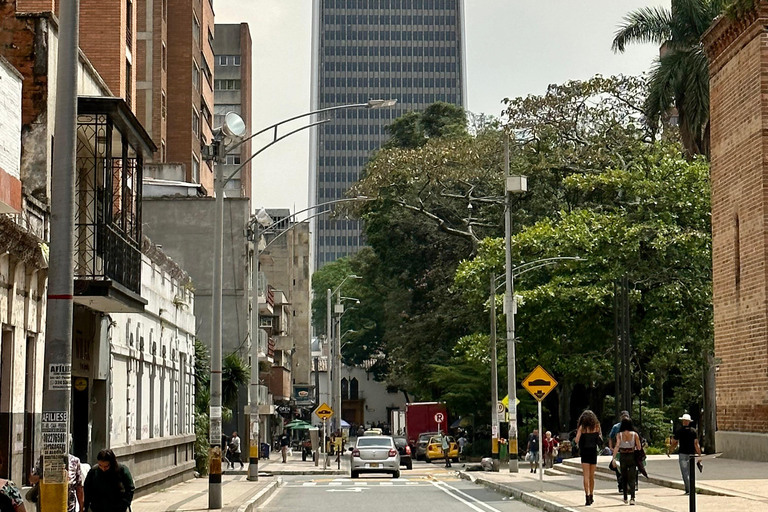 Tour urbano di Medellín: colline, storia, quartieri e resilienza