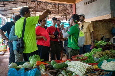 Phnom Penh : Visite matinale de la gastronomie et des arts de la rue