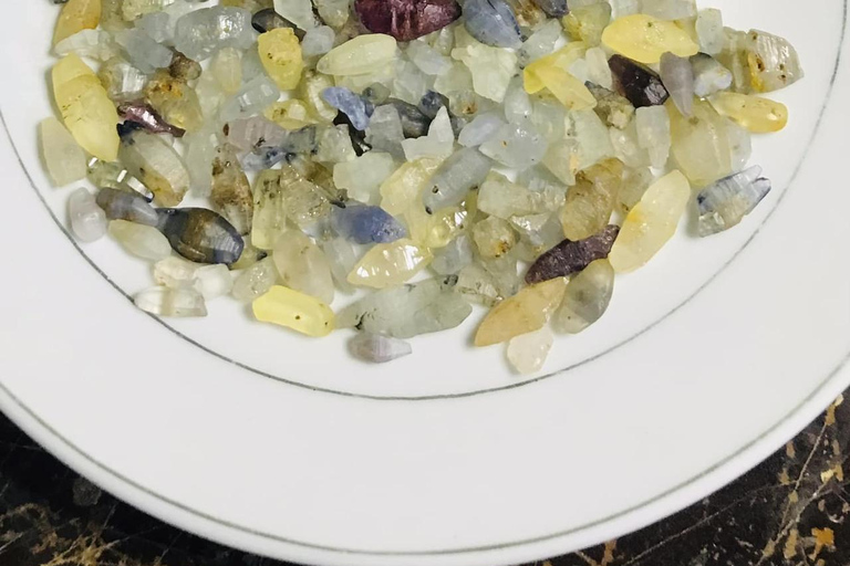 From Kandy: Ratnapura Gem Experience Tour & Bentota Drop