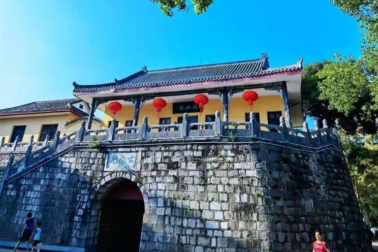 Guilin: Guided Walking Tour with Night Market Visit