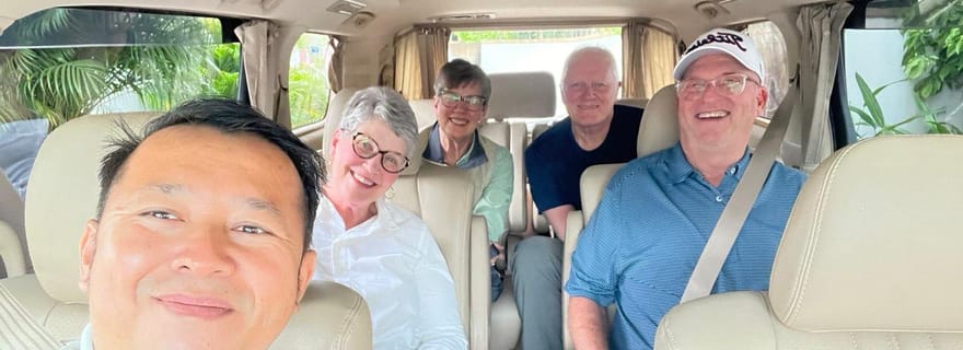 Taxi privé de Phnom Penh à Siem Reap avec chauffeur parlant anglais.