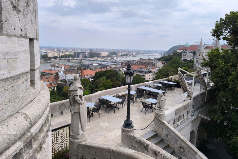 Vienna: Bratislava and Budapest Day Trip with Guide