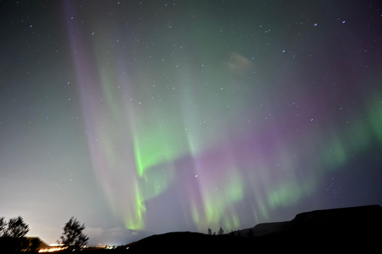 From Akureyri: Northern Lights Hunting Tour with Transfer