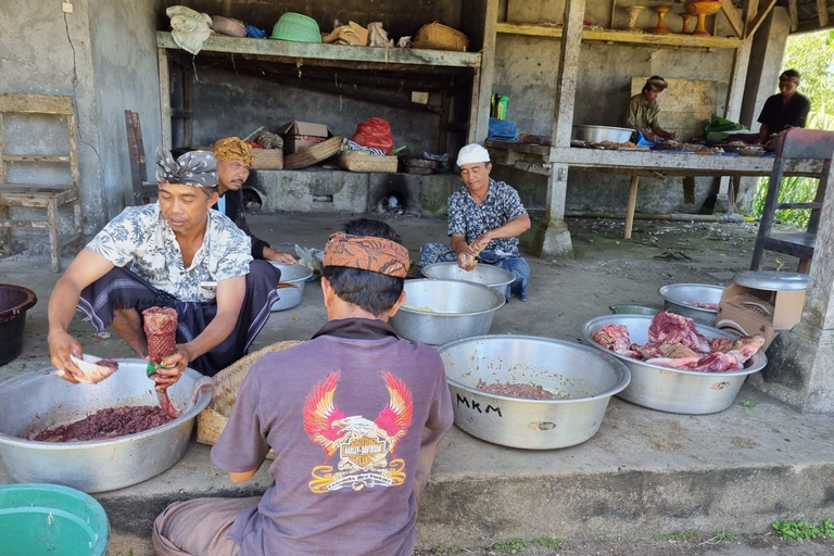 Ubud: Discesa in bicicletta con vulcano, terrazze di riso e pasto