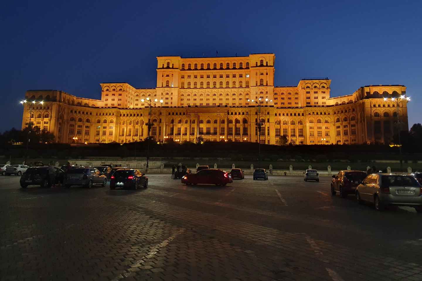 Bucharest: Private Walking Tour with Expert Local Guide