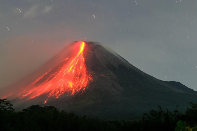 Yogyakarta Merapi Secret Coffee Tour. Active Volcano Views Midnight Merapi volcano Lava View
