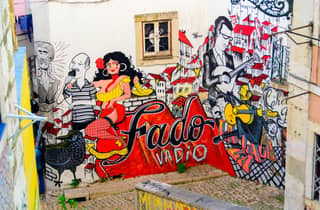 Lissabon VoltaMuro: Tour durch Wandkunst, Stadtdesign und Dachansichten