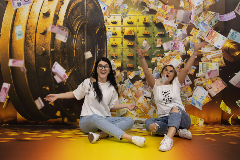 Bucharest: 3D Museum Velonova Mirage Entry Ticket